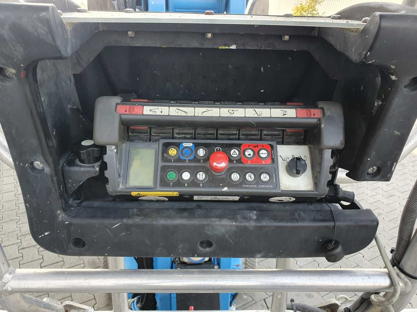 Fahrzeugabbildung JLG X20JP / 20m / Benzin / 650h / 1.600h