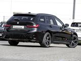 BMW M340d xDrive PANO+ADAPT.LED+DA PROF+360°+HiFi - : Schwarz, Vollleder, Schiebedach