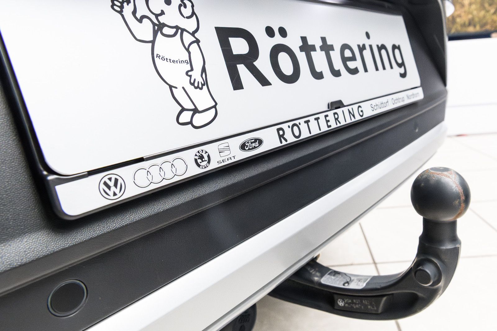 Fahrzeugabbildung Volkswagen T-Roc Style+LED+AHK+ACC+SHZ+GJR+APPCONNECT