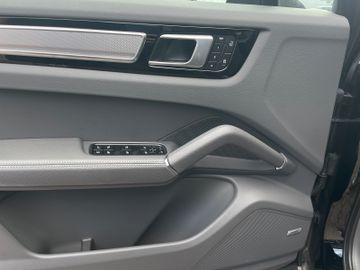 Porsche Cayenne E-Hybrid Platinum Edition*BOSE*Pano*LED*