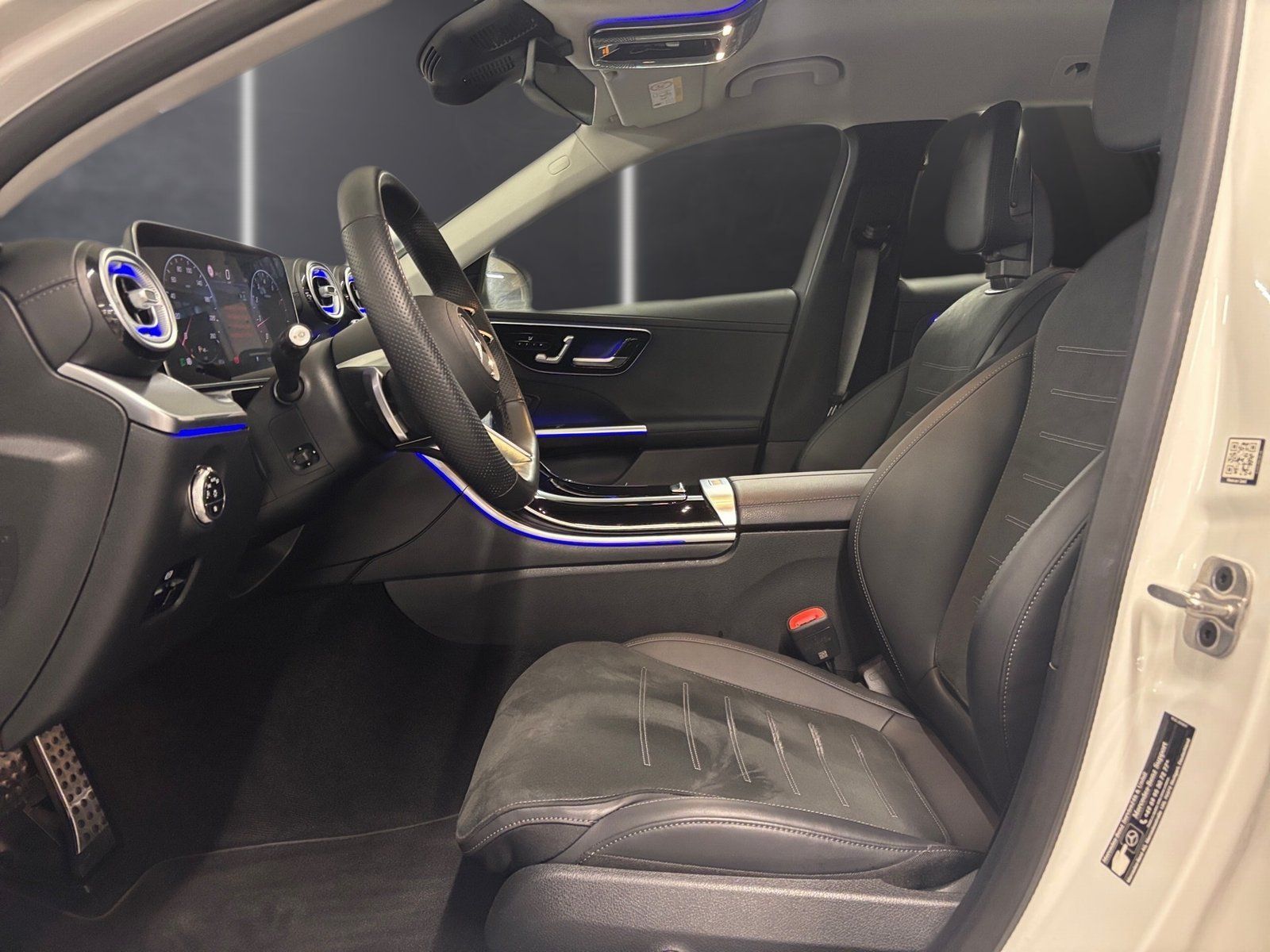 Fahrzeugabbildung Mercedes-Benz C 200 T AMG*AHK*Distronic*360°*Totwinkel*Memory*