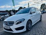 Mercedes-Benz B 180 Klasse*AMG-LINE*LEDER*NAVI'LED*KAMERA*PANO - Mercedes-Benz B-Klasse: AMG