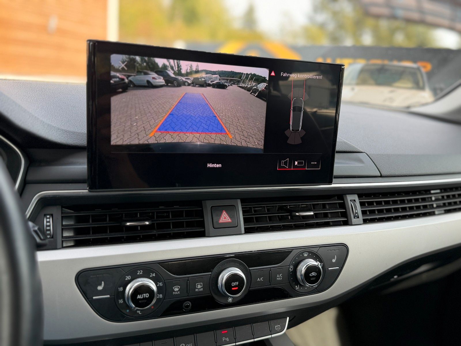 AUDI A4 A4 Avant 40 TFSI MMI Navigation Plus – Ansicht 21