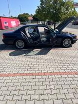 BMW 728i - Schalter - orientblau met. - Leder grau - gebrauchte BMW 7er Reihe aus dem Jahr 2000