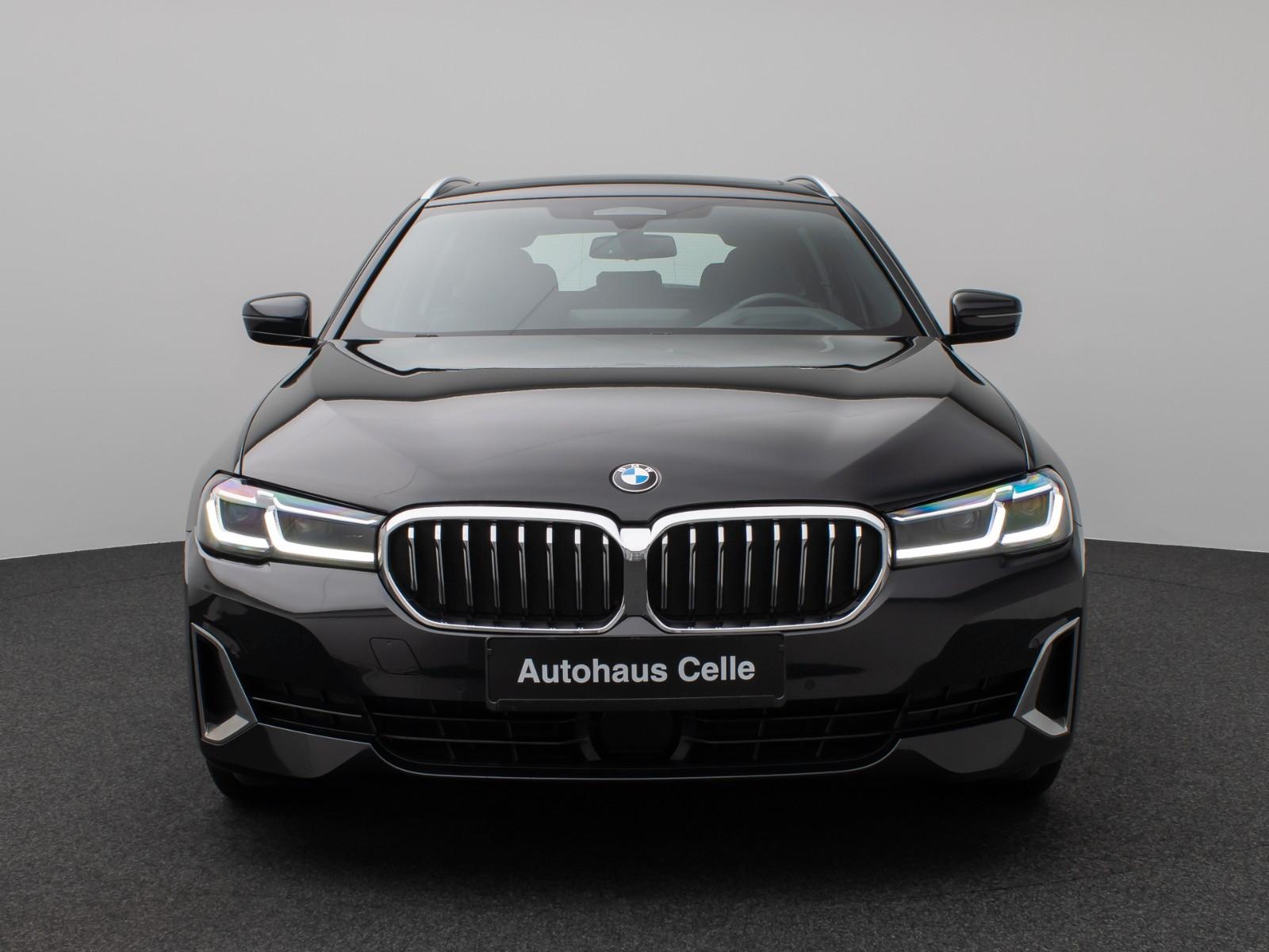 BMW 530d Luxury Line Panorama Laser Kamera HUD Hi Fi