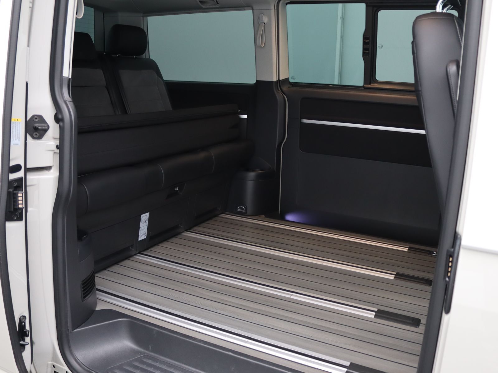 Volkswagen T6 California - Bild 12