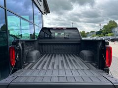 Fahrzeugabbildung GMC Sierra 1500 AT4 6.2L V8 LED ACC HUD AHK 360°
