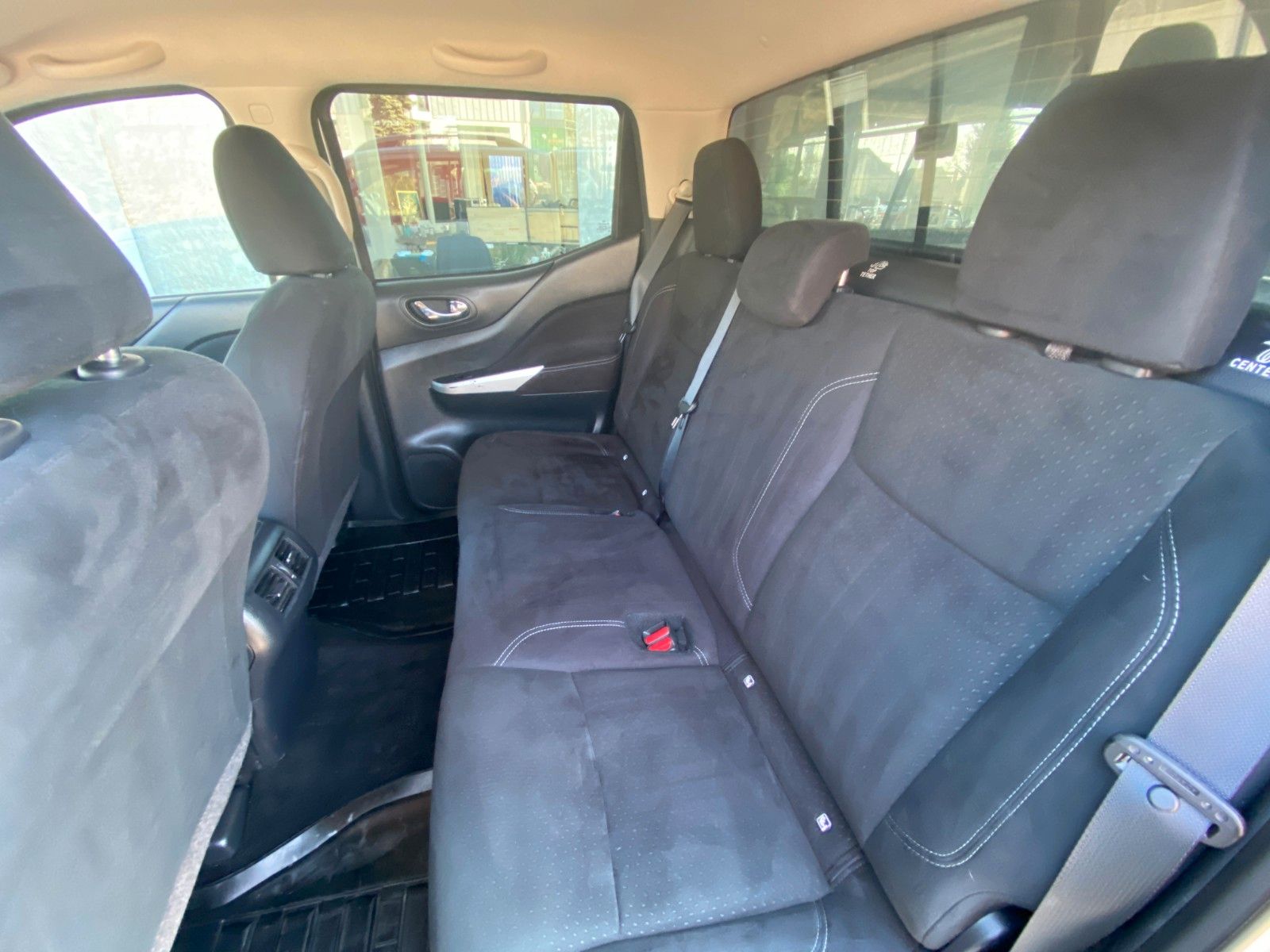 Fahrzeugabbildung Nissan Navara NP300 Tekna Double Cab 4x4