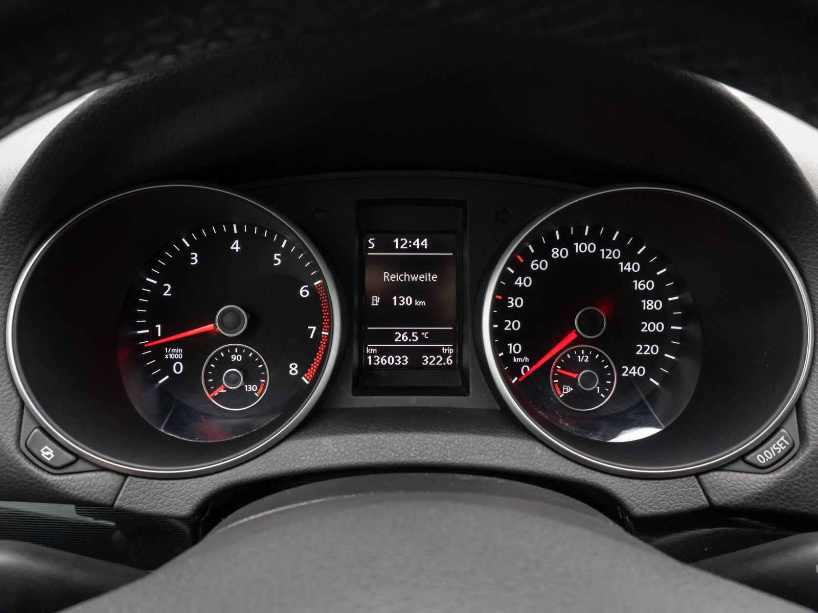 Fahrzeugabbildung Volkswagen Golf VI Cabriolet Basis PDC Navi Sitzhz Tempomat
