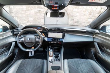 Peugeot 408 - 4