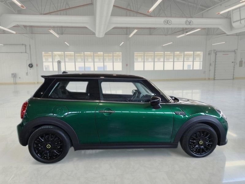 MINI COOPER SE CLASSIC AUTO 3 PORTE BERLINA imagem 3