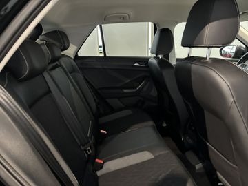 Fotografie 6 des VW T-Roc 1.5 TSI OPF DSG GOAL LED SHZ ACC