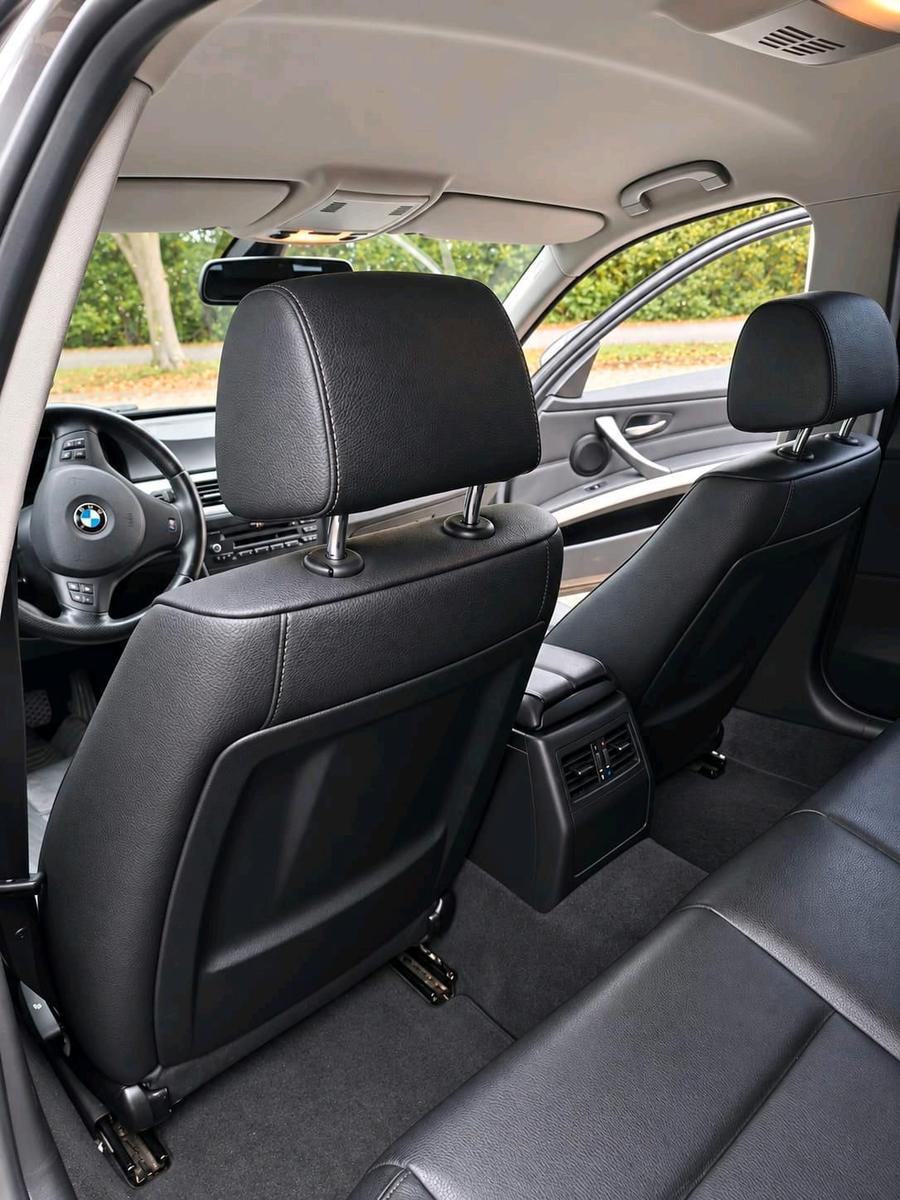 BMW 318 2011 — двигун 143 HP (105kW)