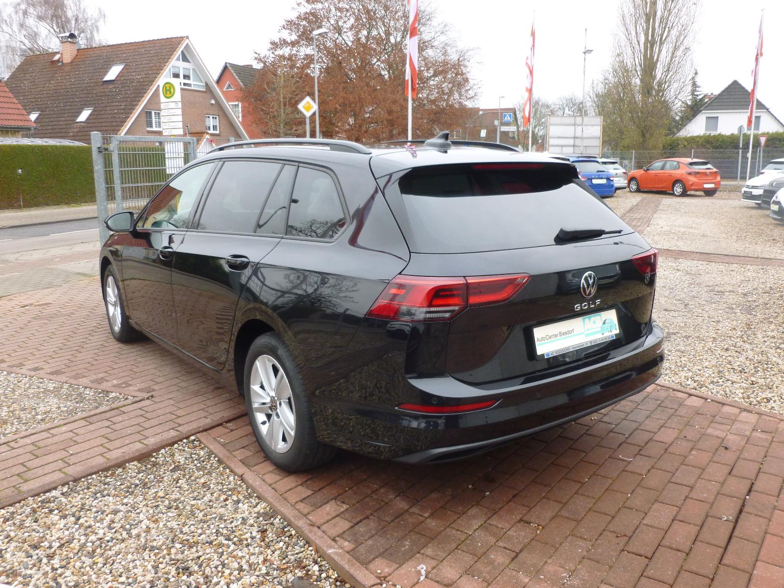 Volkswagen Golf VIII Variant Led/AHK/Sthzg/4xShzg/DAB/Ambie