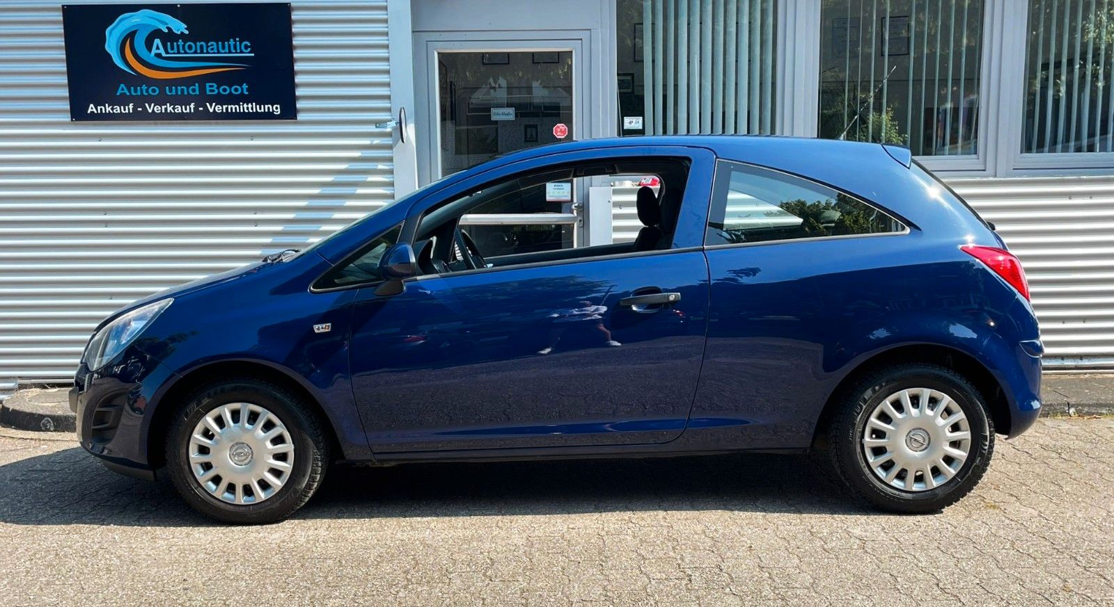 Fahrzeugabbildung Opel Corsa D 1.2 KLIMA SERVICE NEU WENIG KILOMETER