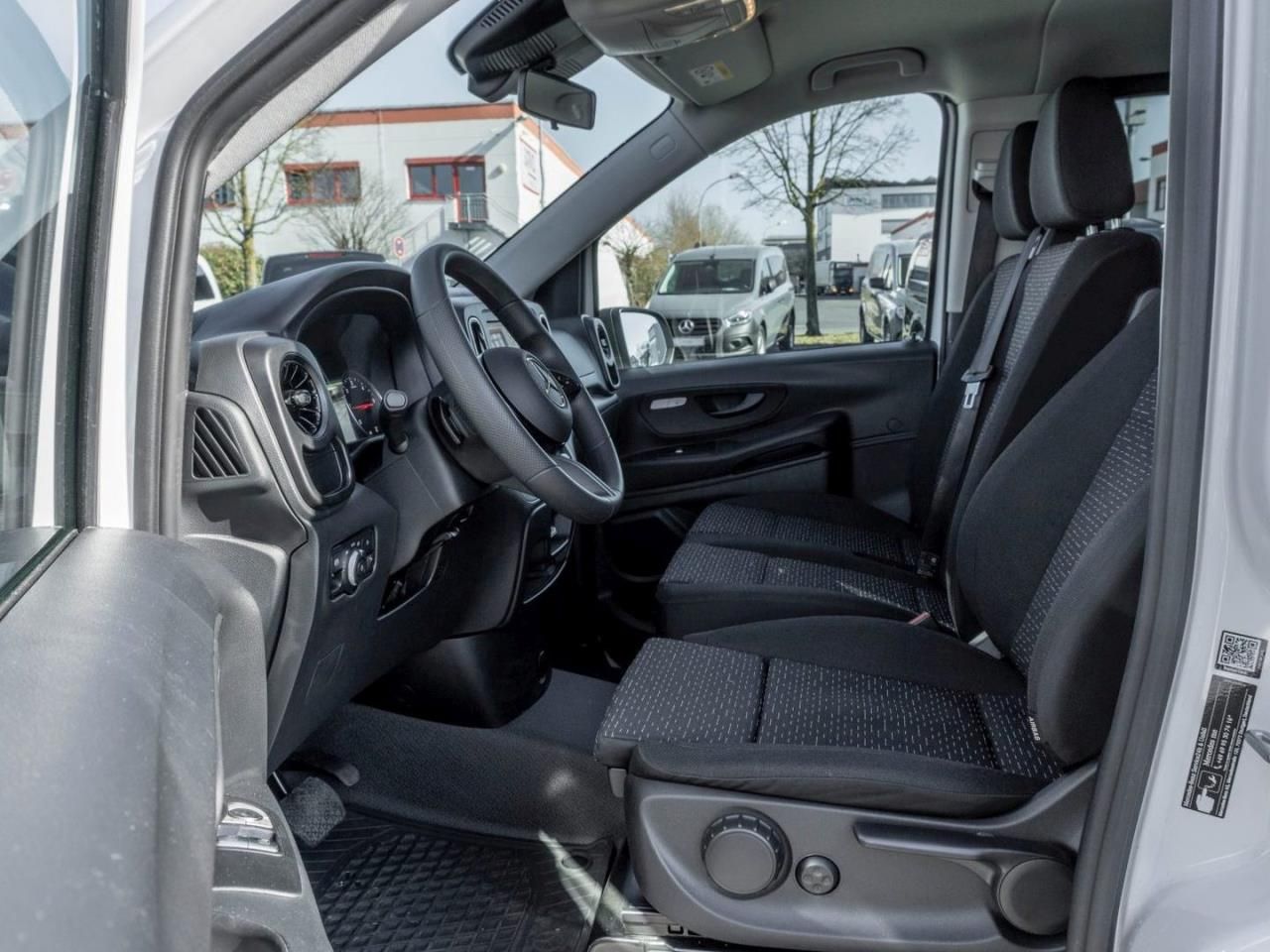 Mercedes-Benz Vito 114 CDI Tourer PRO Lang Navi Kamera foto 7