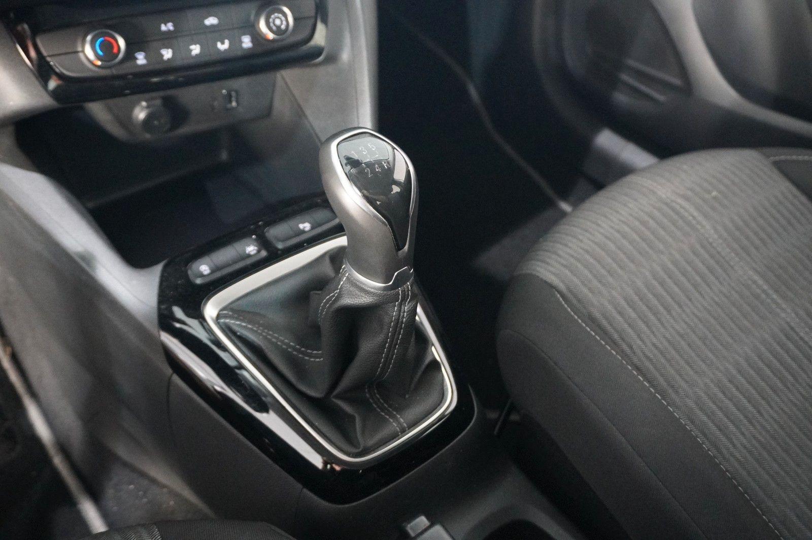 Fahrzeugabbildung Opel Corsa F 1.2 ELEGANCE NAVI/LED/TEMP./SPORT/DAB+