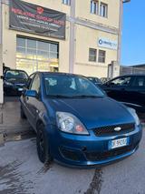 Ford Fiesta 1.4 DIESEL - Ford Fiesta aus 2007 mit Diesel-Antrieb