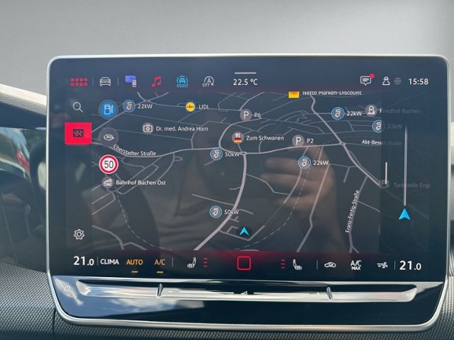 Golf 2.0 TDI DSG R-LINE AHK+LED+NAVI.+KAMERA+ACC