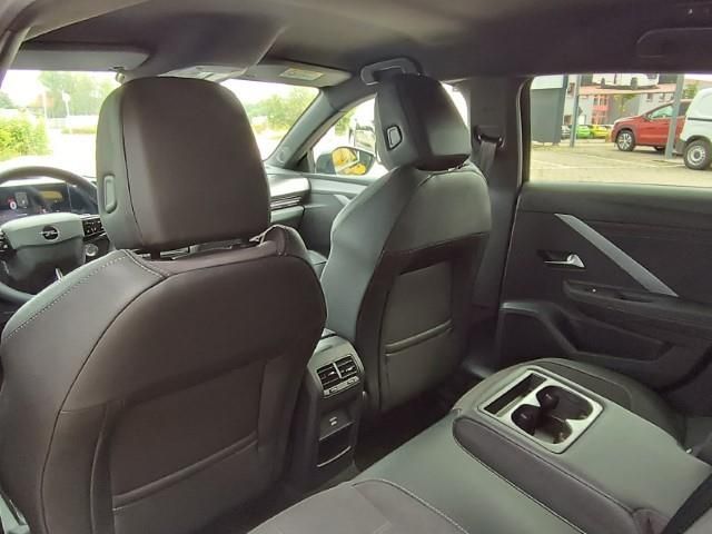 Autohaus Zimpel & Franke -  Opel Astra 5-türig 48V Hybrid GS  Automatik  1,2 - Bild 14