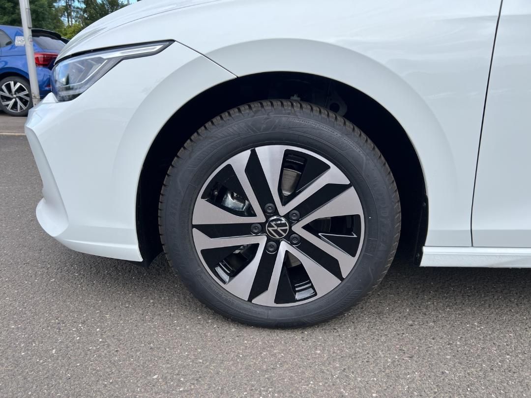 Fahrzeugabbildung Volkswagen Golf Life Energy,GJR,Climatronic,LM-Felgen ,App