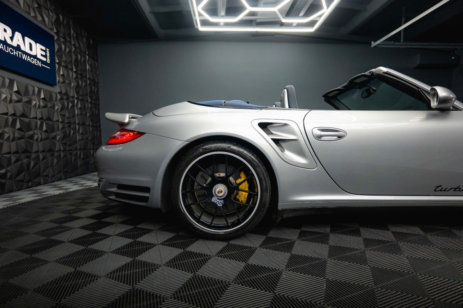 Fahrzeugabbildung Porsche 997.2 911 Turbo S Cabrio PDK*Keramik*Unfallfrei*