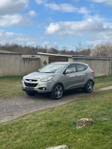Hyundai ix35 2.0 CRDi 135kW Trend 4WD Trend - Hyundai ix35 in Halle