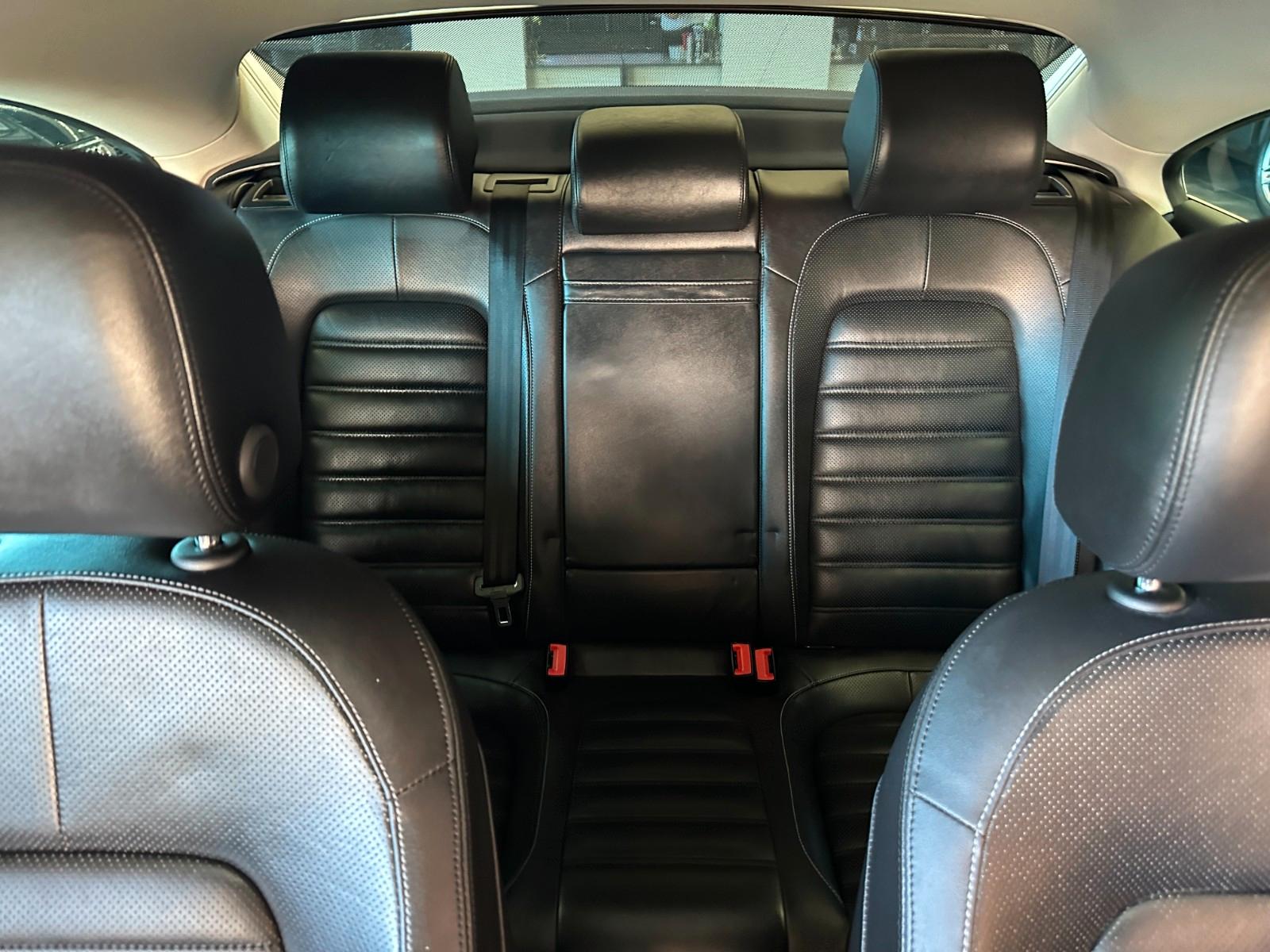 VOLKSWAGEN CC 2.0 TDI 177ch BVM Toit ouvrant pano Sièges chauffants et ventilés cuir - 2EME MAIN
