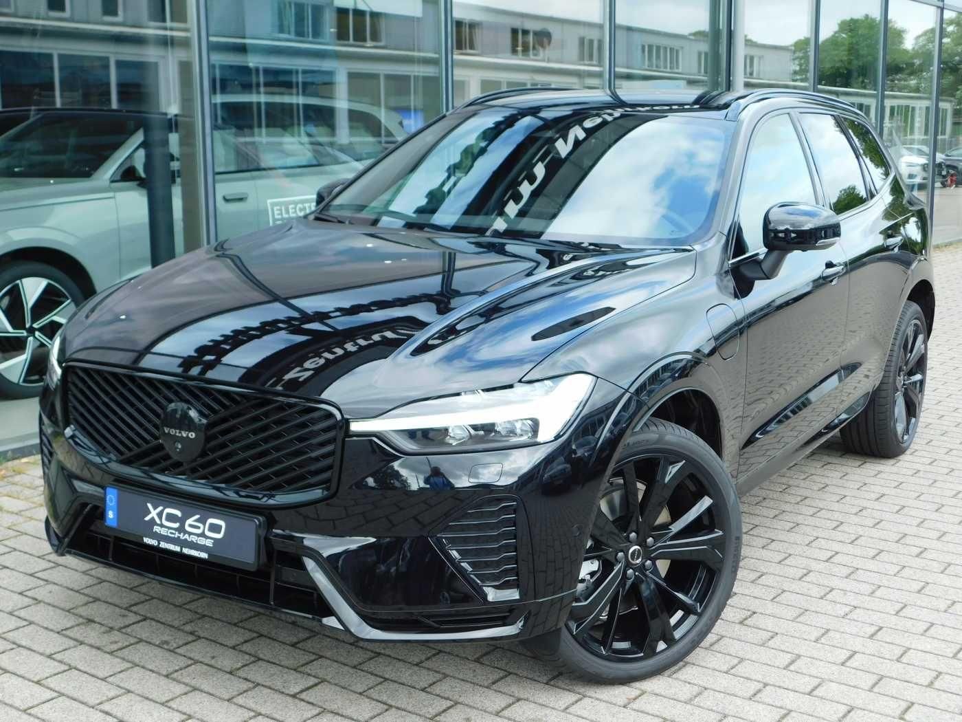 Fahrzeugabbildung Volvo XC60 T8 AWD Plus Black Edit. '360°, 21'-Zoll'