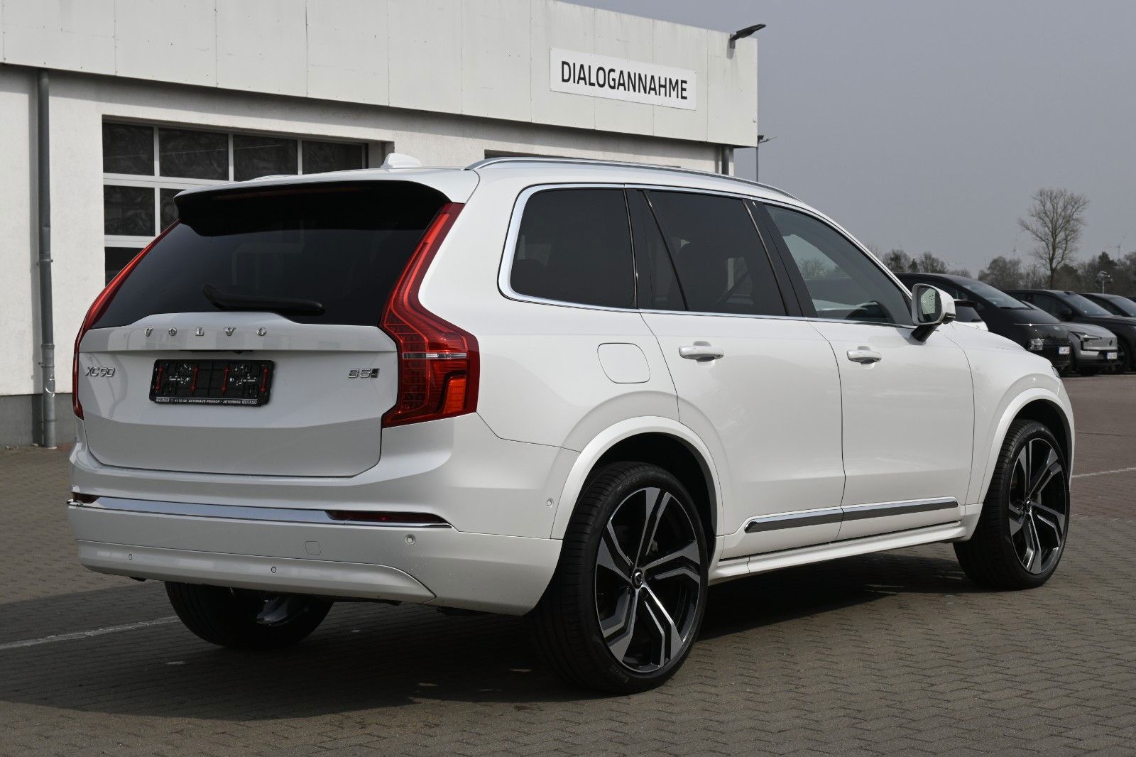 Fahrzeugabbildung Volvo XC90 B5 D AWD Bright*STDHZG*360°*22"*AHK