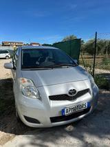 Toyota Yaris 1.4 D-4D DPF 5 porte Sol - Toyota Yaris Sol mit Diesel-Antrieb