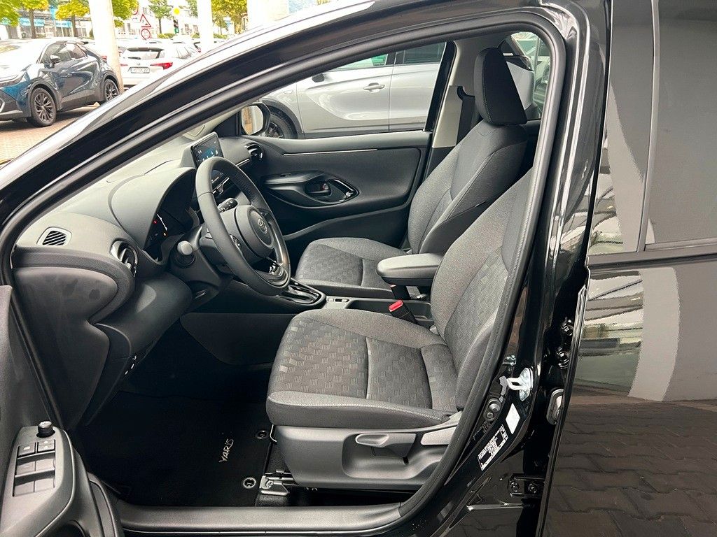 Fahrzeugabbildung Toyota Yaris Hybrid Teamplayer Comforpaket