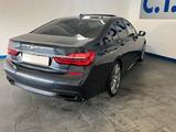 BMW 750 i xDrive  M-Sportpaket - VOLL - BMW 750: 750i Xdrive