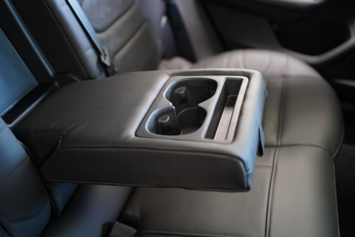 Fahrzeugabbildung Citroën C5 X PureTech 180 EAT8 Shine Pack Automatik Navi