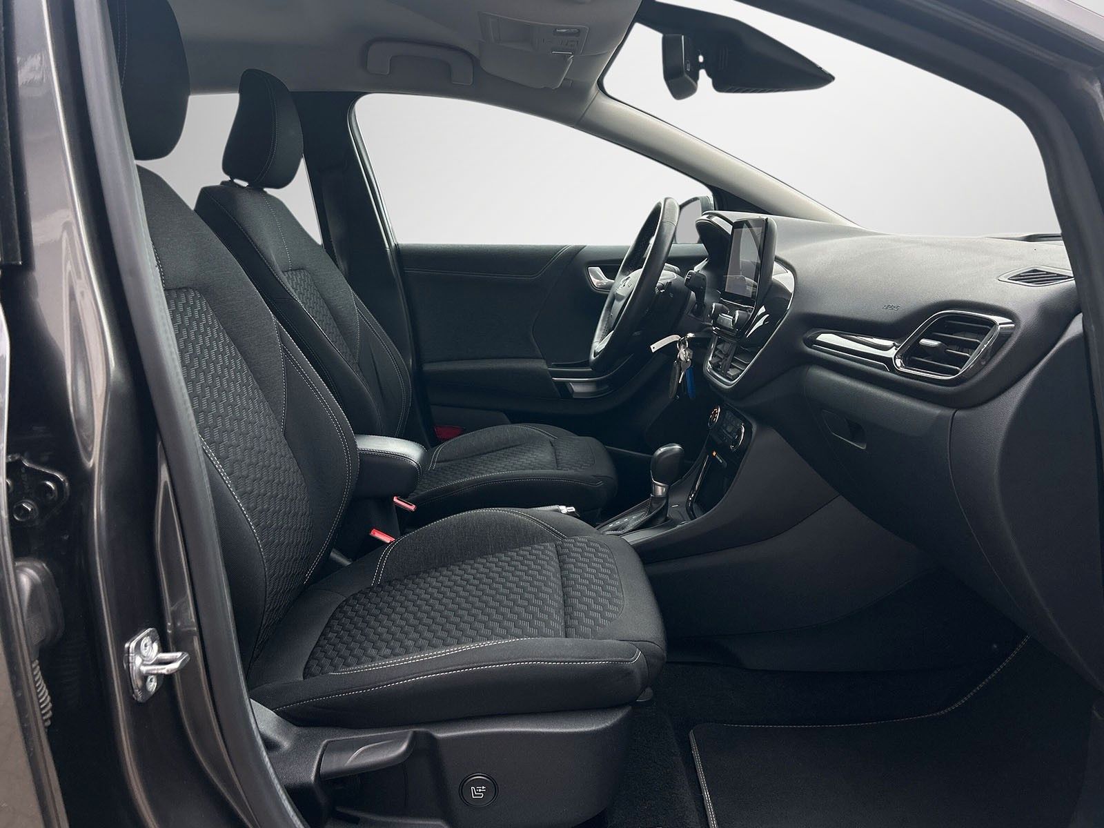 Fahrzeugabbildung Ford Puma*Ambiente*LED*Spurhalteass*AHK*Massage*