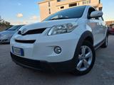 Toyota Urban Cruiser 1.4 D-4D 90cv 4x4 gancio tr - weiße Toyota Urban Cruiser