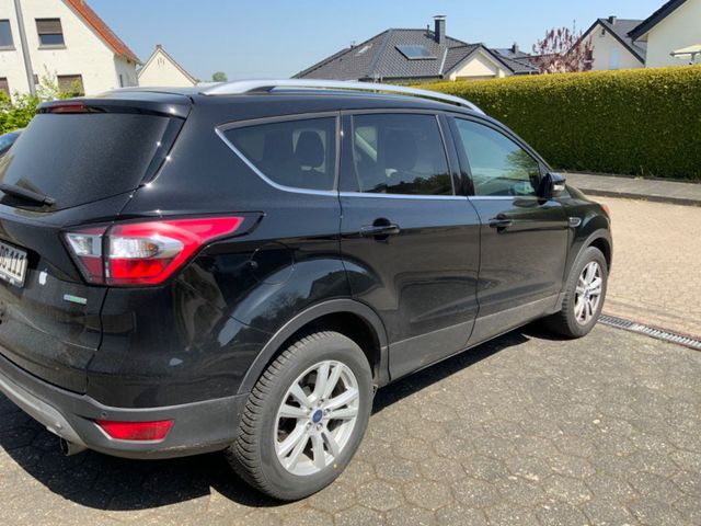 Ford Kuga Cool&Connect zu verkaufen