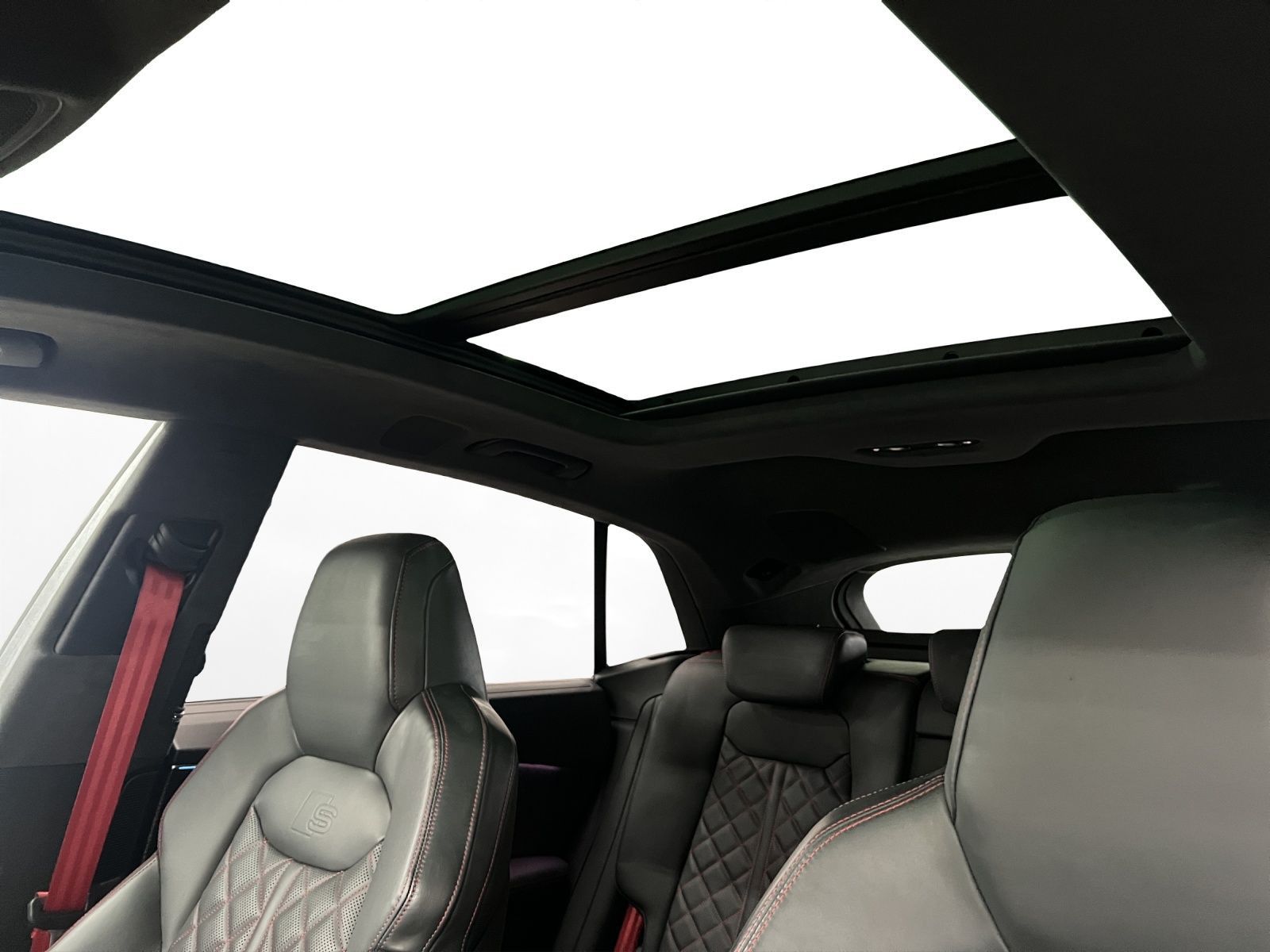 Audi SQ8 - Bild 11