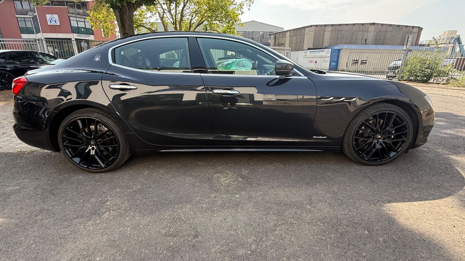Fahrzeugabbildung Maserati Ghibli GranSport Diesel