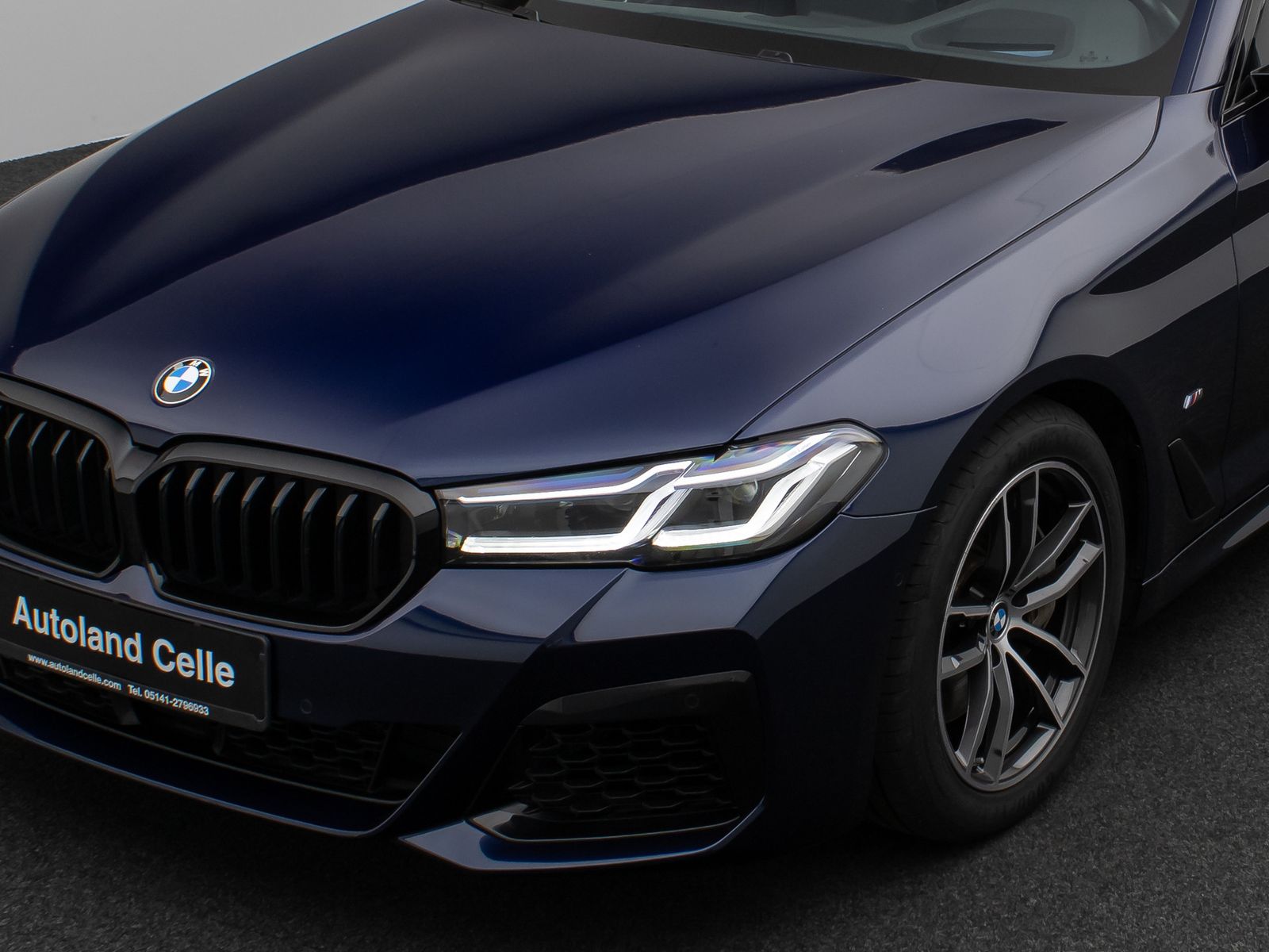 Fahrzeugabbildung BMW 530d xD M Sport Laser HUD DAB H/K ACC AHK Komfor