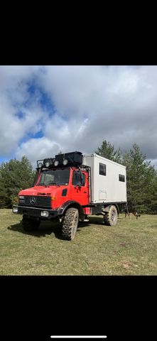 Mercedes-Benz Unimog 