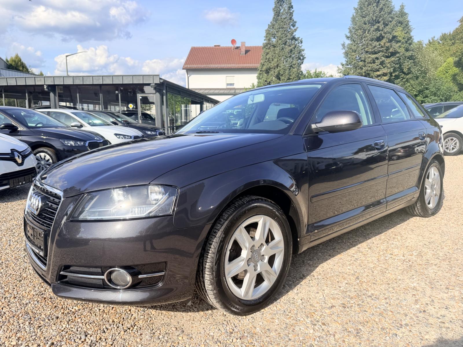 Audi A3 Sportback 1.2 TFSI Attraction NAVI*KLIMAAUTO*