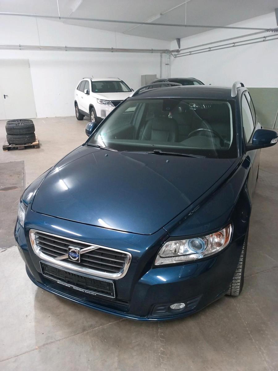 Volvo V50