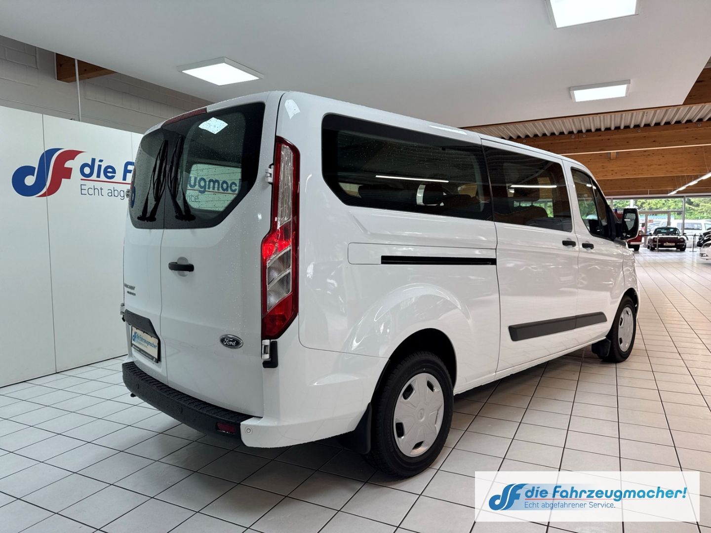 Fahrzeugabbildung Ford Transit Custom 320 L2 Trend 2.0 TDCi EU6d Dyn. K