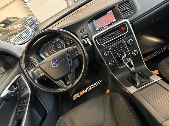 Volvo V60 Kombi Linje Business *Navi*Klima*AHK*Xenon*