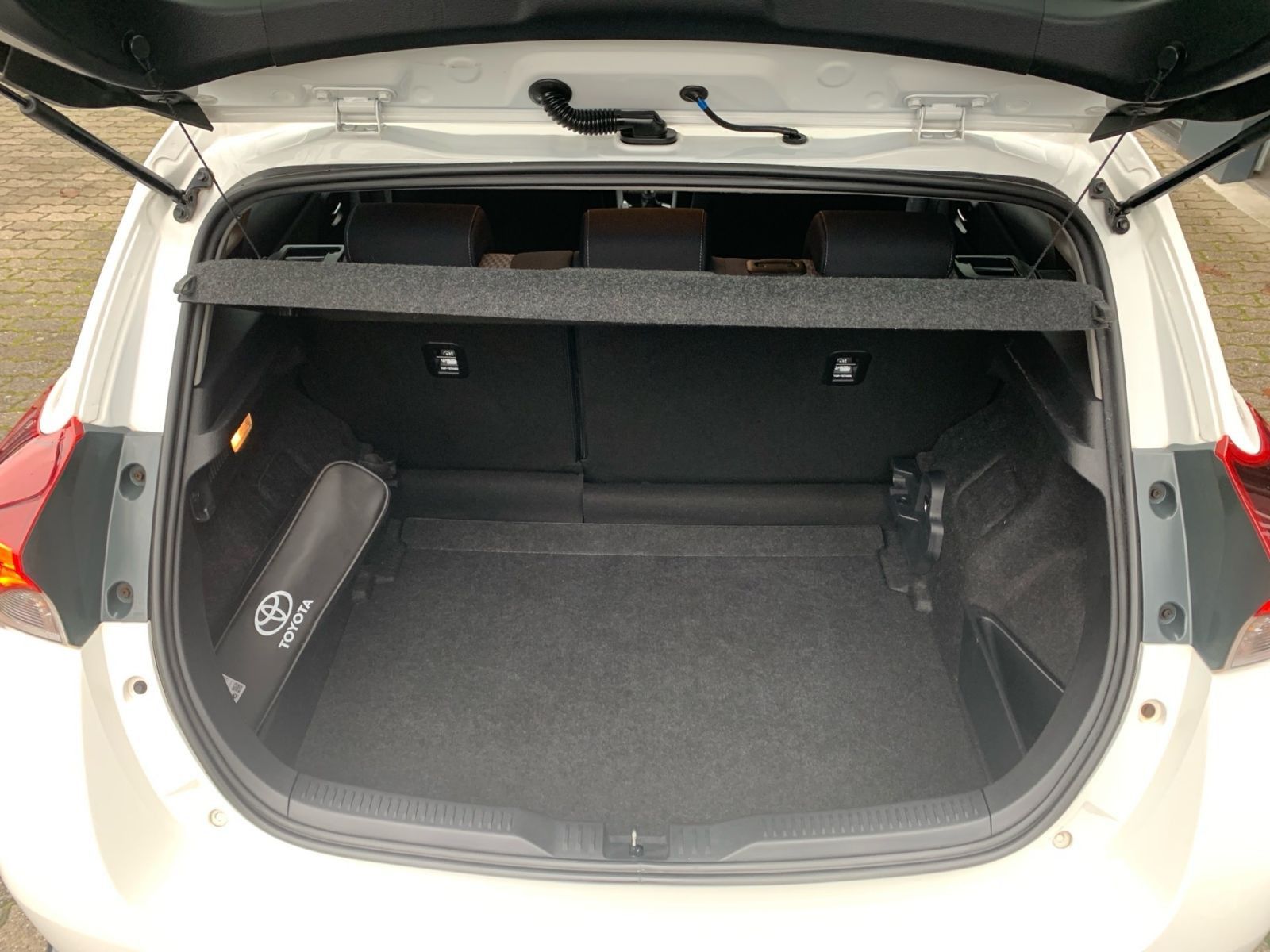 Fahrzeugabbildung Toyota Auris 1.2 Turbo Edition-S+ S/S Kamera