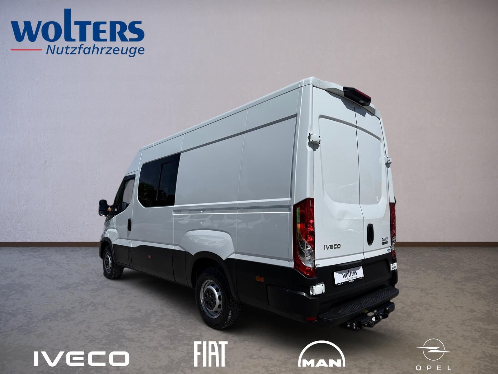Fahrzeugabbildung Iveco Daily 35S18HA8 CRV/P Multicab