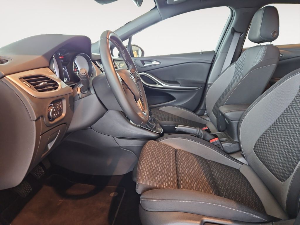 Fahrzeugabbildung Opel Astra 1.2 Turbo Start/Stop GS Line