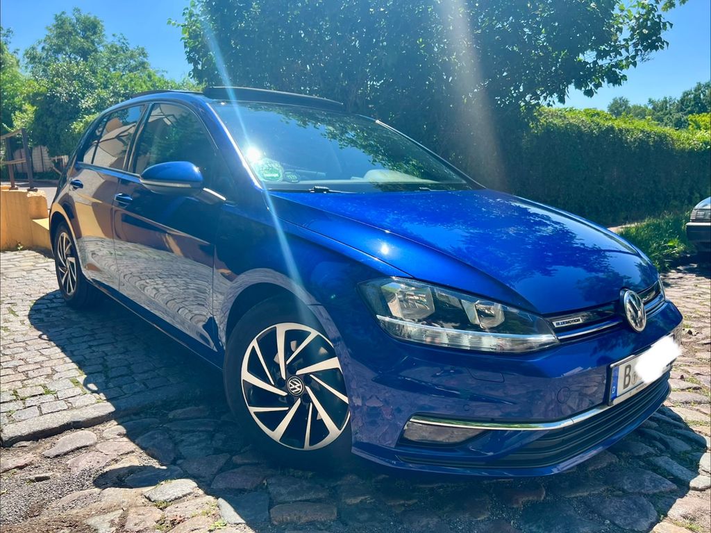 Image of Volkswagen Golf