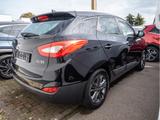 Hyundai ix35 1.6 blue Finale 2WD KLIMA FACELIFT - Hyundai ix35 in Halle